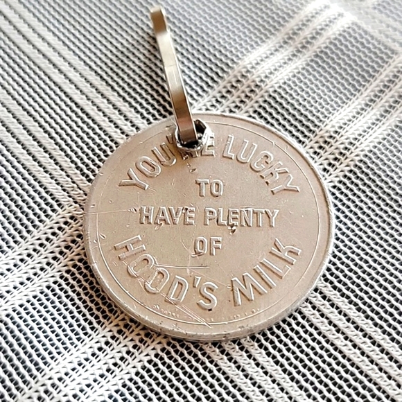 Hood's Milk 1948 Advertising Token - Picture 2 of 3